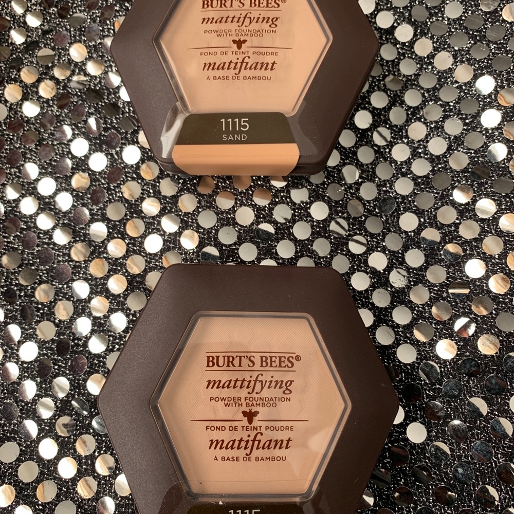 Burt’s Bees Mattifying Powder Foundation 2pk